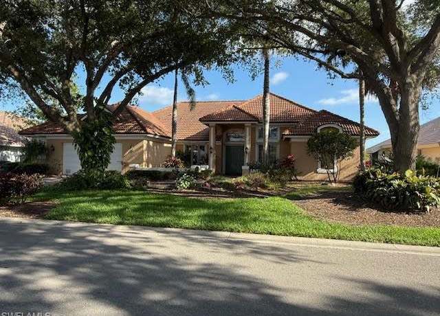 Property at 889 Wyndemere Way, Naples, FL 34105, 3 beds, 3.5 baths