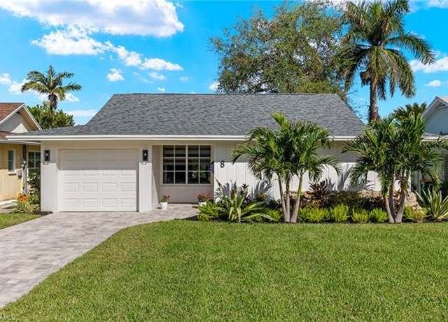 Property at 8 Crooked Ln #4, Naples, FL 34112, 2 beds, 2 baths