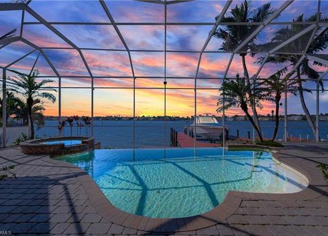 Property at 2050 Kingfish Rd, Naples, FL 34102, 5 beds, 5.5 baths