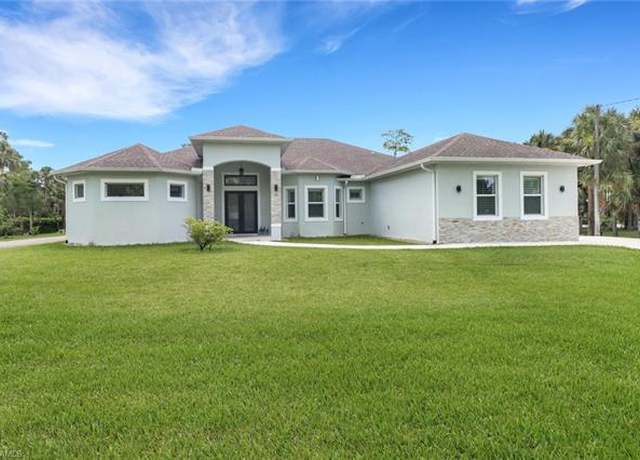 Property at 1086 21st St SW, Naples, FL 34117, 4 beds, 4 baths