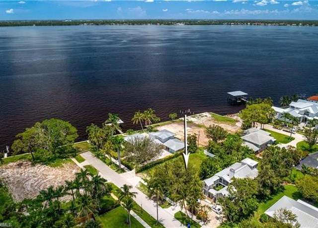 Property at 1223 Coconut Dr, Fort Myers, FL 33901