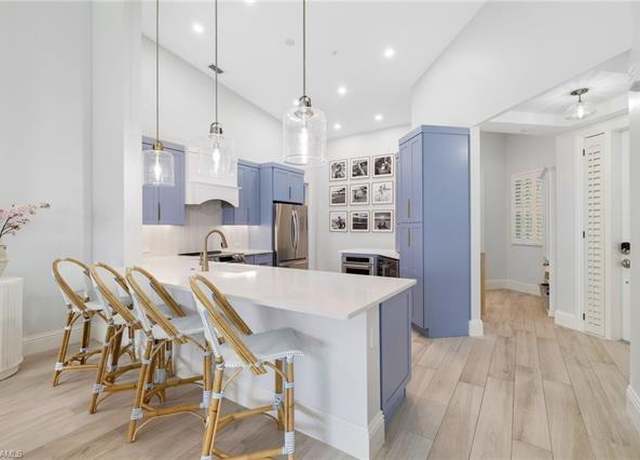 Property at 831 Sailaway Ln #202, Naples, FL 34108, 3 beds, 2 baths
