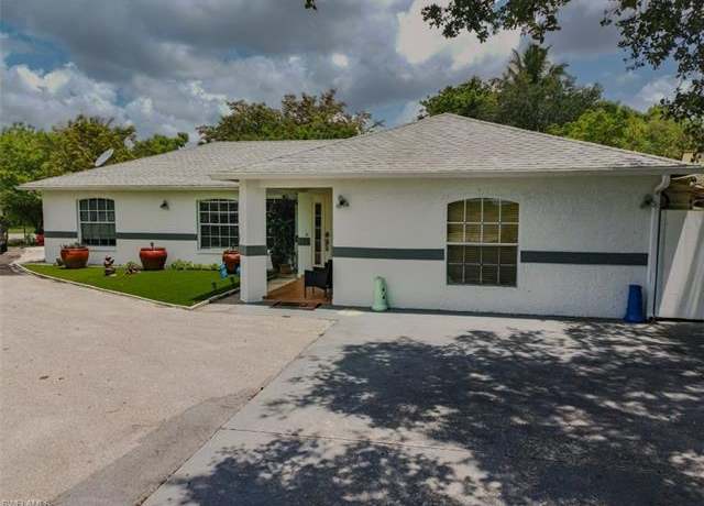 Property at 4191 18th Pl SW, Naples, FL 34116, 3 beds, 4 baths