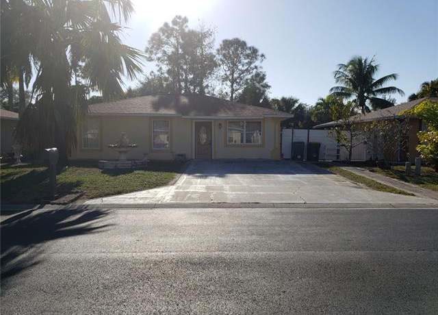 Property at 12119 Americus Ln, Naples, FL 34113, 3 beds, 2 baths
