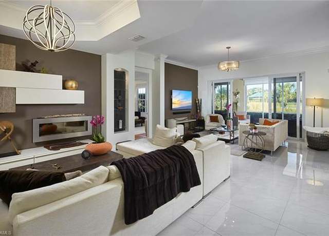 Property at 9021 Whimbrel Watch Ln #102, Naples, FL 34109, 3 beds, 2.5 baths