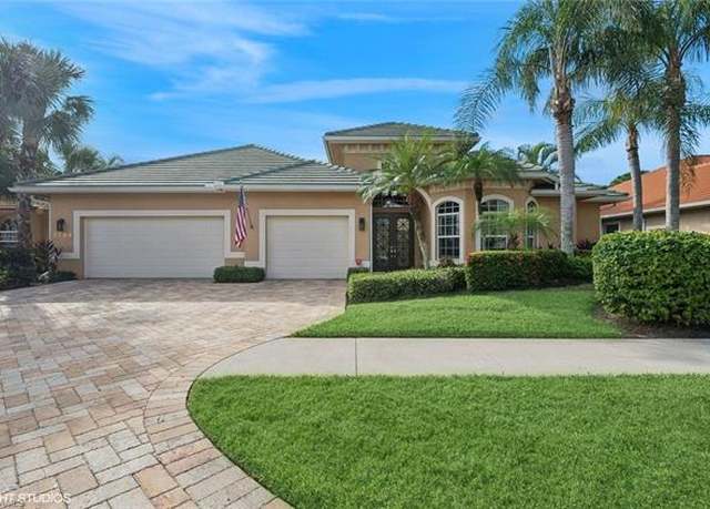 Property at 4908 Rustic Oaks Cir, Naples, FL 34105, 4 beds, 3.5 baths