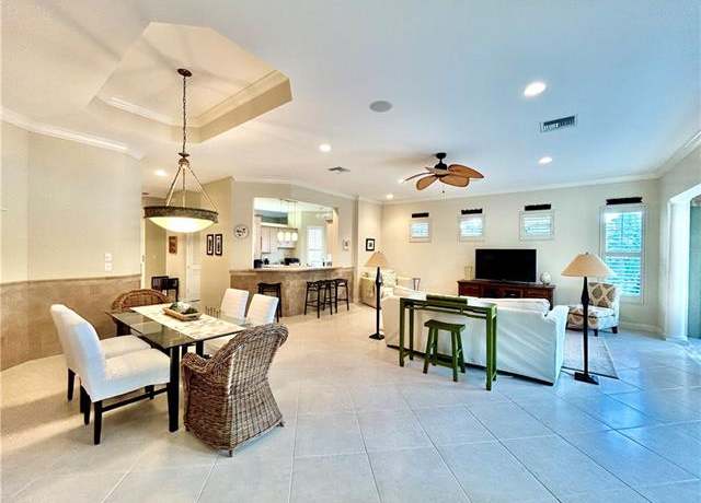 Property at 505 Via Veneto Unit 8-201, Naples, FL 34108, 3 beds, 3 baths