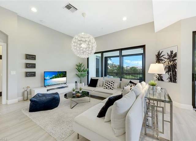 Property at 2185 Frangipani Cir #202, Naples, FL 34120, 3 beds, 2 baths