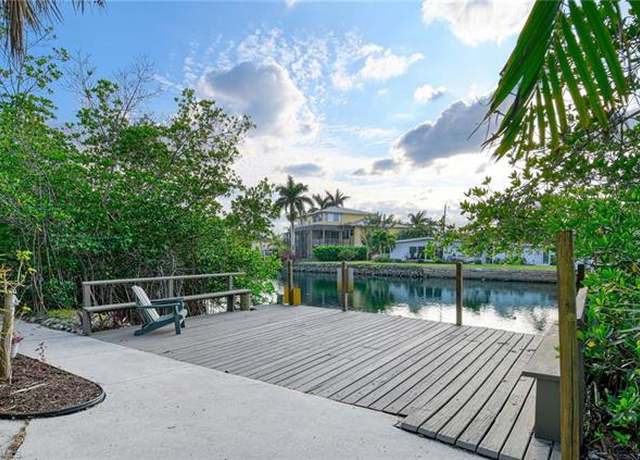 Property at 27285 Belle Rio Dr, Bonita Springs, FL 34135, 3 beds, 3 baths