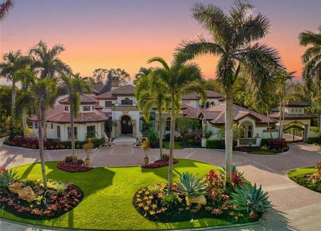 Property at 4453 Brynwood Dr, Naples, FL 34119, 5 beds, 7.5 baths