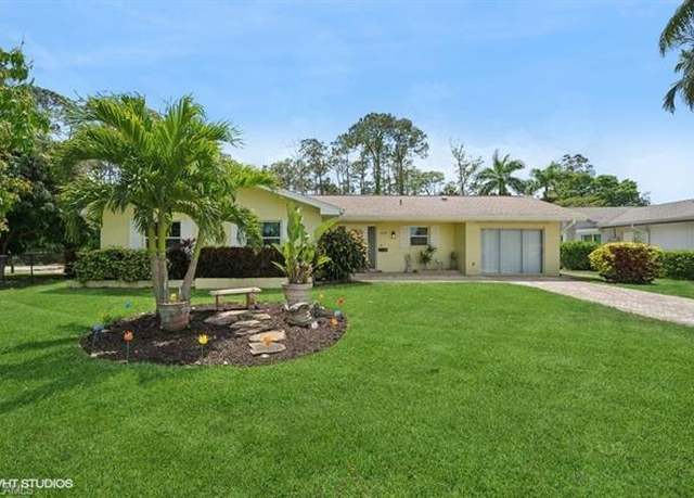 Property at 2228 Poinciana Dr, Naples, FL 34105, 3 beds, 2 baths