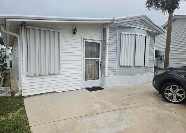Property at 4 Onyx Dr Unit 4O, Naples, FL 34114, 1 bed, 2 baths