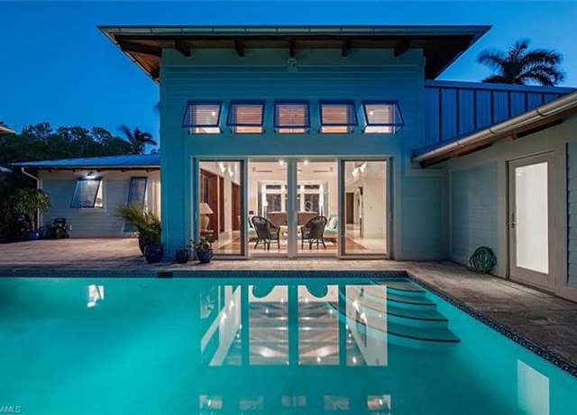 Property at 795 18th Ave S, Naples, FL 34102, 3 beds, 3.5 baths