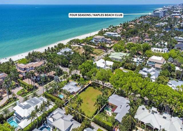 Property at 140 2nd Ave N, Naples, FL 34102