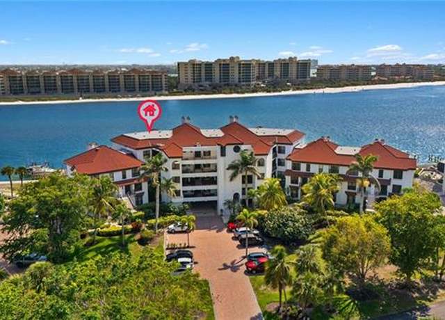 Property at 421 La Peninsula Blvd #421, Naples, FL 34113, 2 beds, 2 baths