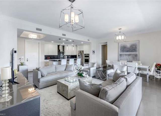 Property at 1035 3rd Ave S #508, Naples, FL 34102, 2 beds, 2.5 baths