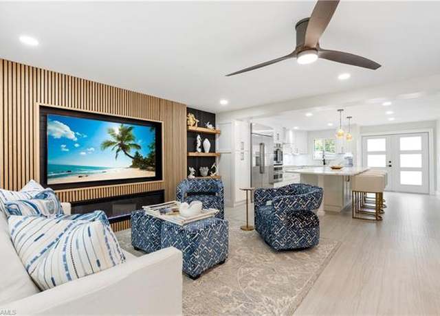 Property at 990 8th St S Unit 1B, Naples, FL 34102, 2 beds, 2 baths