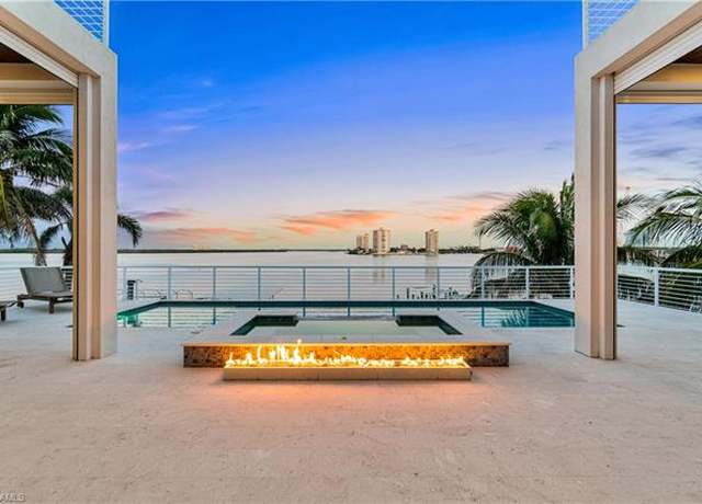 Property at 160 Little Carlos Ln, Fort Myers Beach, FL 33931, 4 beds, 5 baths