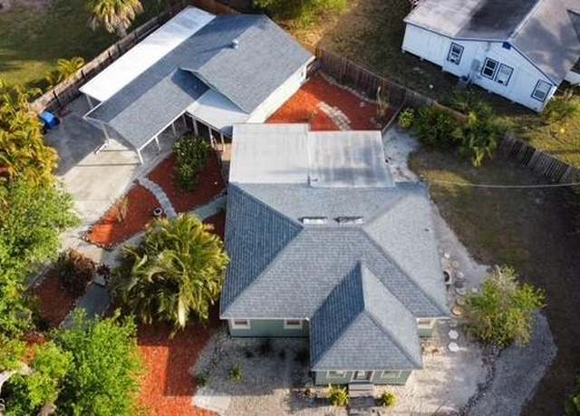 Property at 847 James St, Fort Myers, FL 33916, 3 beds, 2 baths