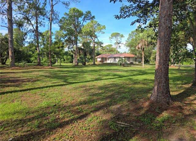 Property at 475 Weber Blvd S, Naples, FL 34117, 3 beds, 2 baths