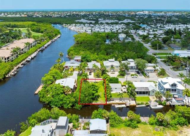 Property at 2977 Poplar St, Naples, FL 34112