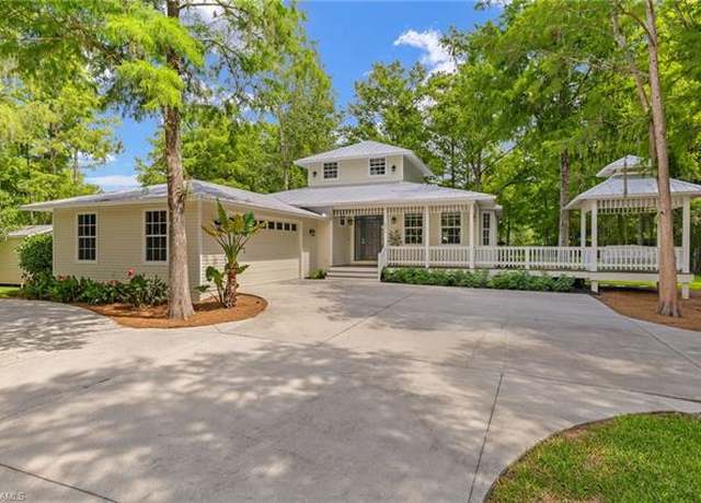 Property at 5271 Cherry Wood Dr, Naples, FL 34119, 4 beds, 2 baths