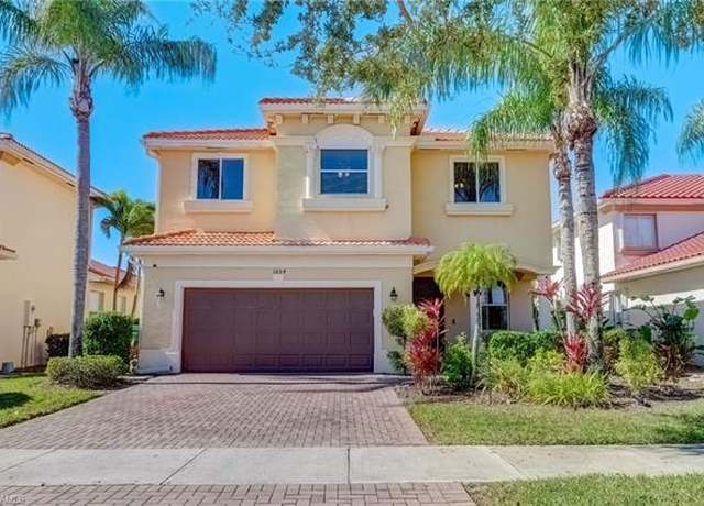 Property at 1654 Double Eagle Trl, Naples, FL 34120, 5 beds, 3.5 baths