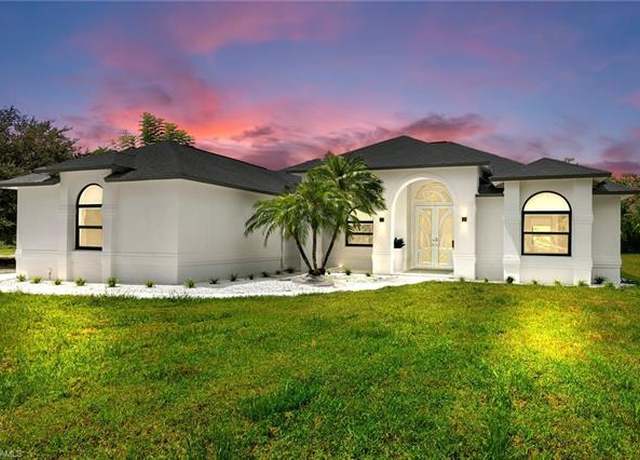 Property at 221 10th St SE, Naples, FL 34117, 3 beds, 2 baths