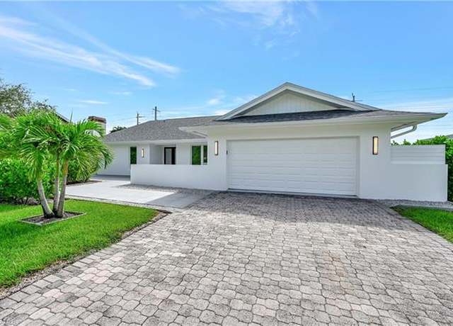 Property at 2517 Kings Lake Blvd, Naples, FL 34112, 3 beds, 2 baths