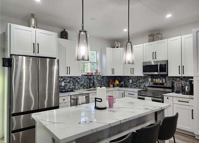 Property at 4045 34th Ave SE, Naples, FL 34117, 3 beds, 2 baths