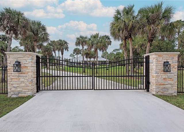 Property at 775 3rd St NW, Naples, FL 34120, 3 beds, 3.5 baths