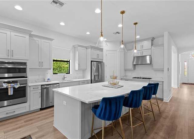 Property at 9336 Montelanico Loop, Naples, FL 34119, 3 beds, 3 baths