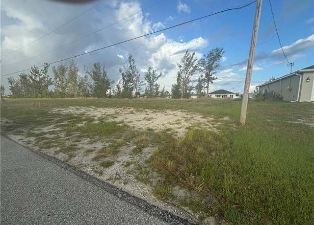 Property at 1822 NW 21st Ave, Cape Coral, FL 33993