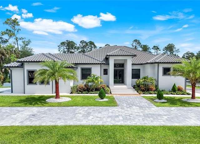Property at 333 12th Ave NE, Naples, FL 34120, 4 beds, 4 baths