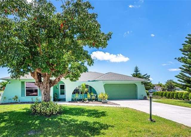 Property at 938 Charlemagne Blvd, Naples, FL 34112, 2 beds, 2 baths
