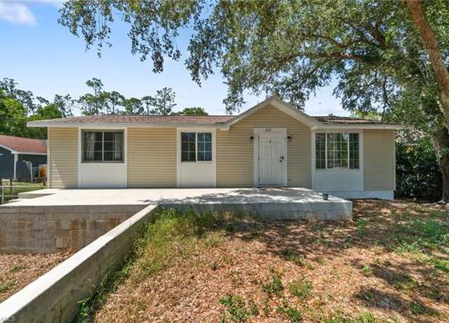 Property at 3321 Golden Gate Blvd E, Naples, FL 34120, 2 beds, 2 baths