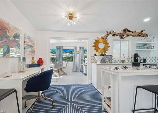 Property at 1340 Delmar Ln, Naples, FL 34104, 3 beds, 2 baths