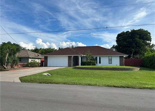 Property at 4112 32nd Ave SW, Naples, FL 34116, 3 beds, 2 baths