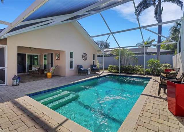 Property at 11035 Linnet Ln, Naples, FL 34119, 3 beds, 2 baths
