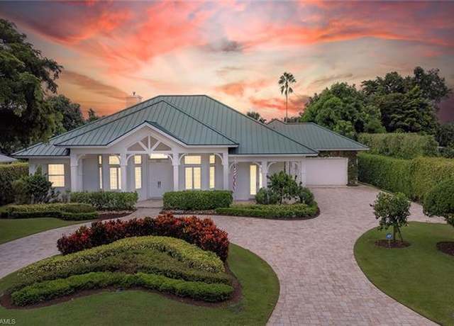 Property at 630 Mooring Line Dr, Naples, FL 34102, 4 beds, 3 baths