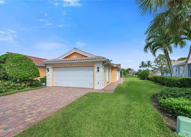 Property at 8165 Xenia Ln, Naples, FL 34114, 2 beds, 2 baths