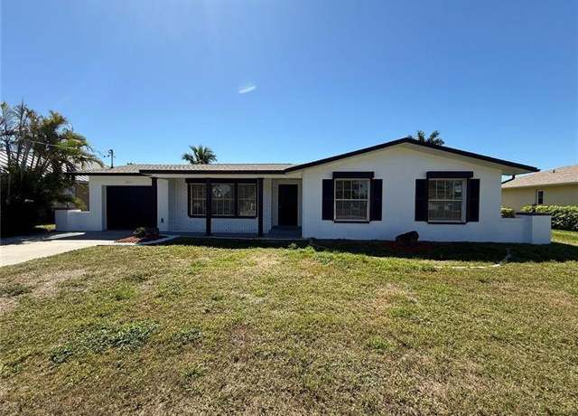 Property at 2014 SE 12th Ter, Cape Coral, FL 33990, 3 beds, 2 baths