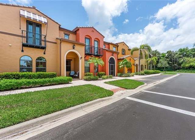 Property at 9063 Capistrano St N #4401, Naples, FL 34113, 3 beds, 2.5 baths