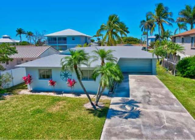 Property at 116 Capri Blvd, Naples, FL 34113, 3 beds, 2 baths