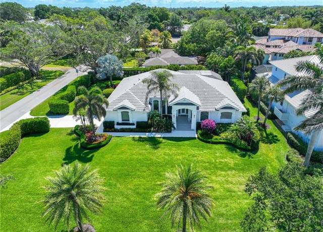 Property at 1850 Crayton Rd, Naples, FL 34102, 4 beds, 2.5 baths