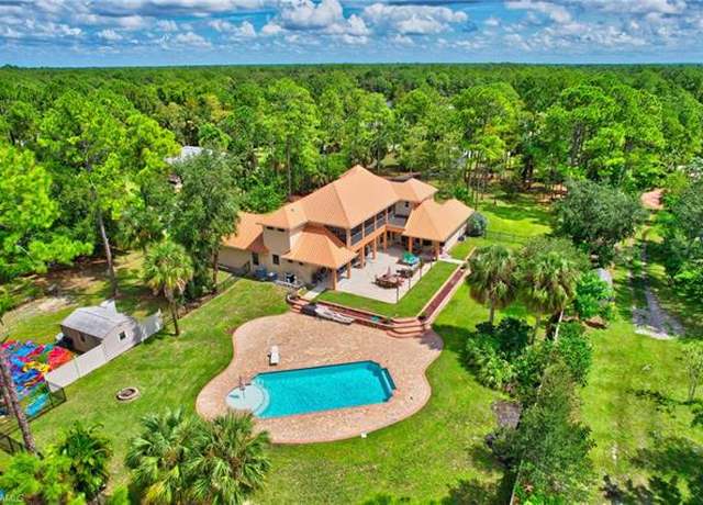 Property at 2791 2nd St NW, Naples, FL 34120, 5 beds, 5 baths