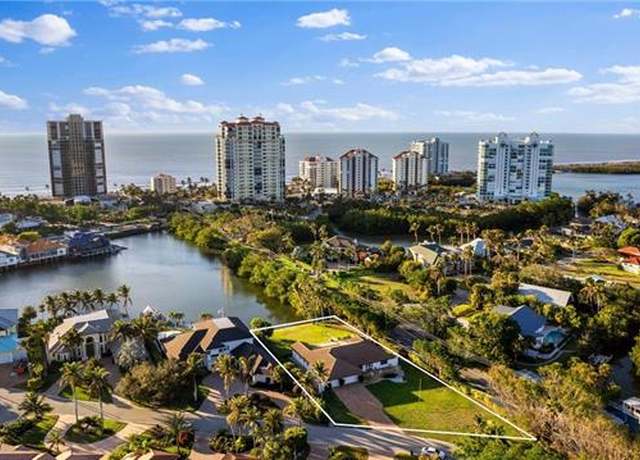 Property at 319 Pirates Bight, Naples, FL 34103, 4 beds, 4 baths