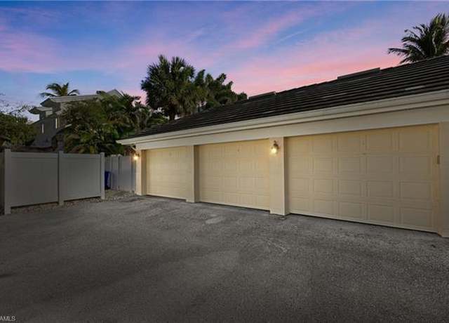 Property at 445 3rd Ave S #102, Naples, FL 34102, 2 beds, 2 baths
