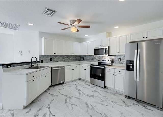 Property at 12329 Londonderry Ln, Bonita Springs, FL 34135, 2 beds, 2 baths