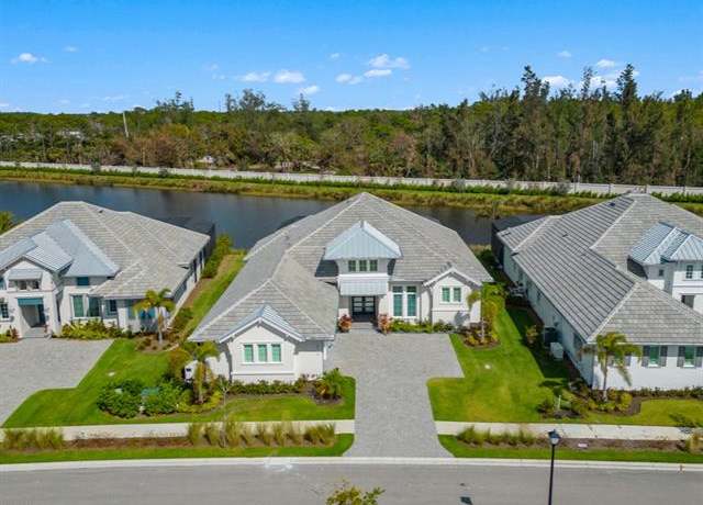 Property at 8916 Nevis Way, Naples, FL 34112, 4 beds, 4.5 baths